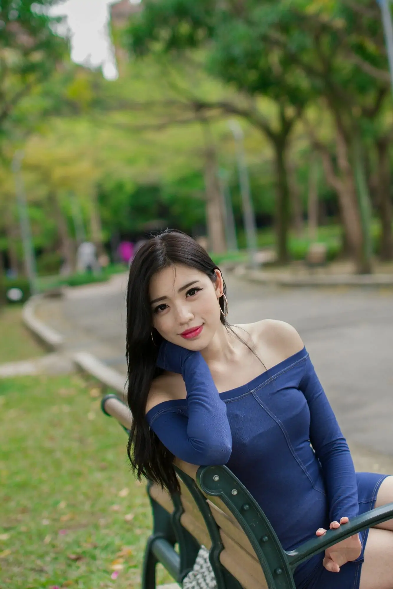 [臺灣網紅美女] 謝立琪 大安森林公園