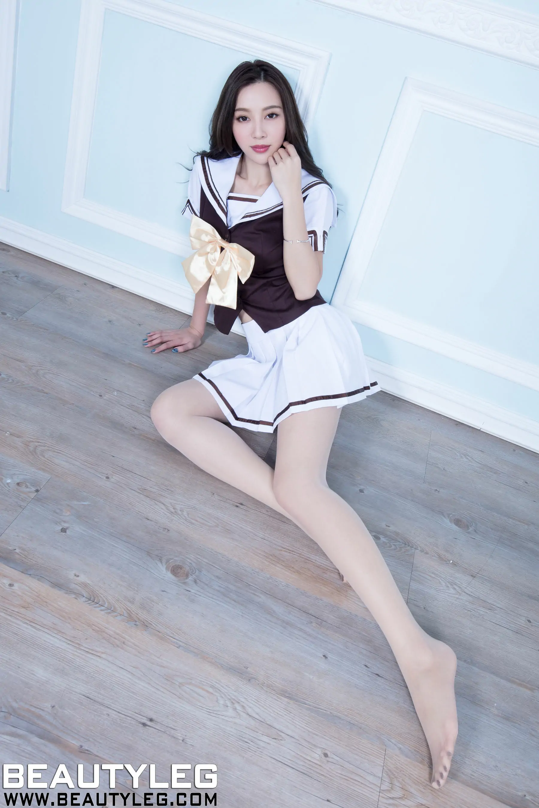 [Beautyleg] No.1494 腿模Emma 絲襪美腿寫真