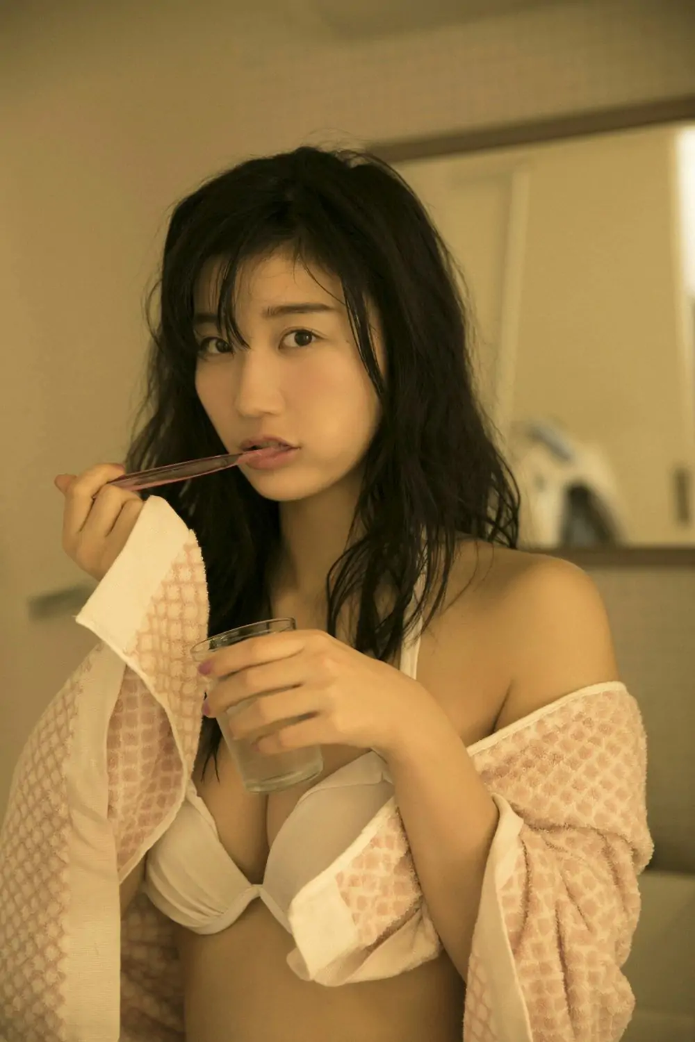 [YS-Web] Vol.811 Yuka Ogura 小倉優香 女神降臨