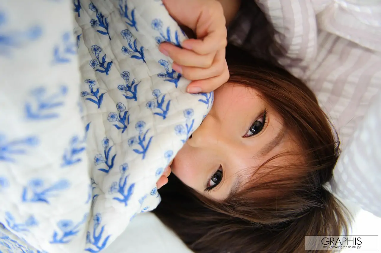Ichika Sena 瀬名一花 [Graphis] First Gravure 初脫ぎ娘