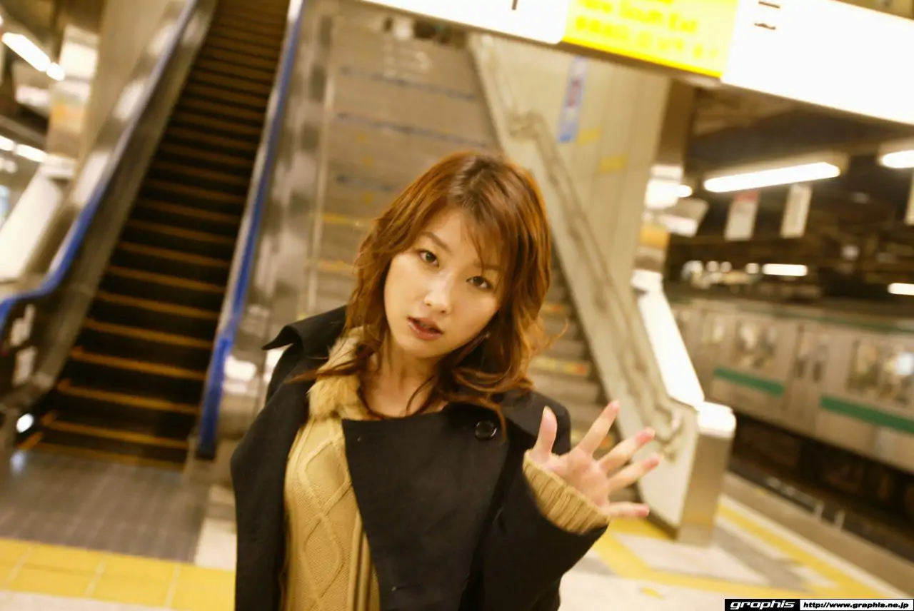 桜朱音\/櫻朱音 《Access Away》 [Graphis] Gals