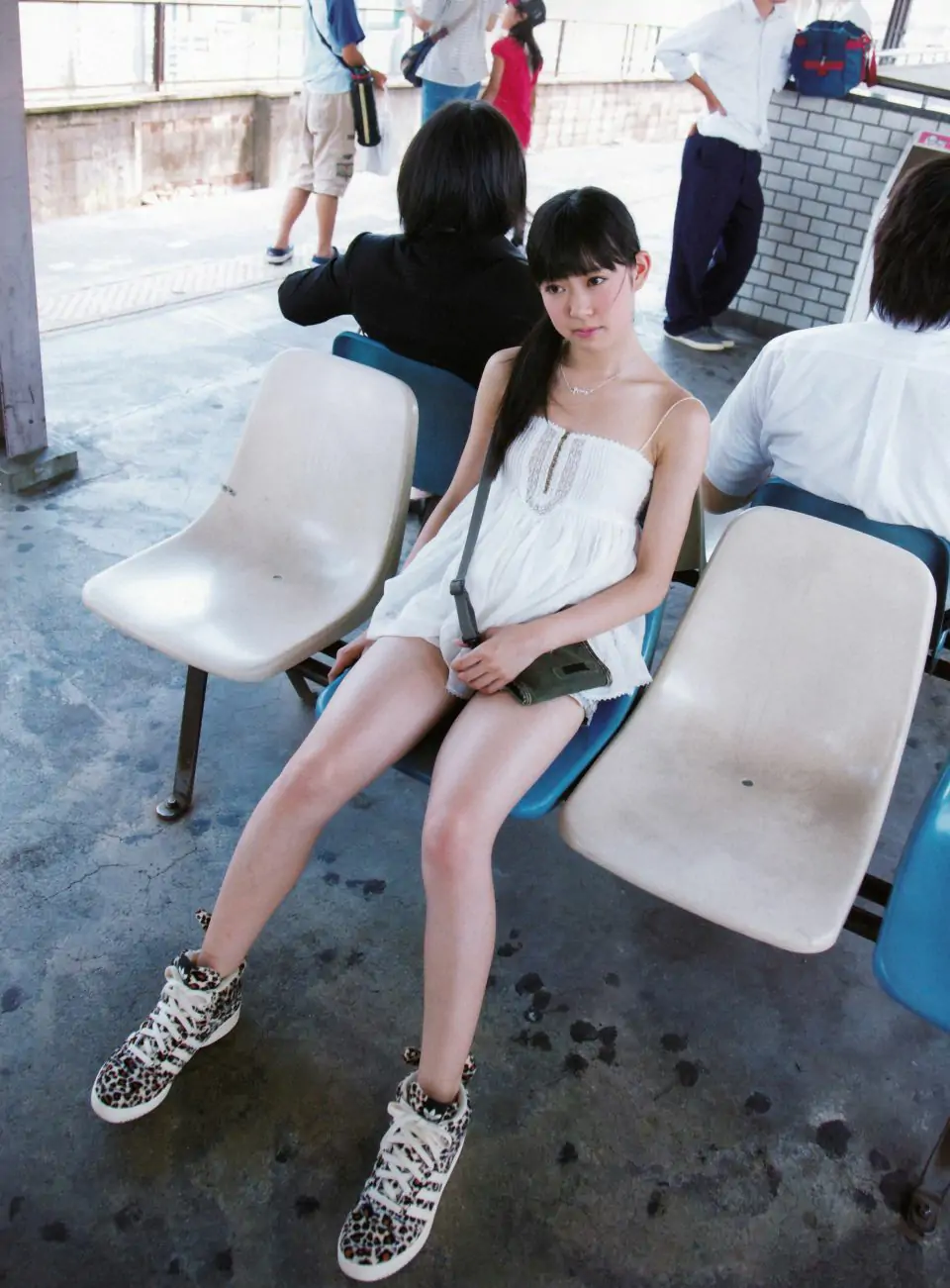 渡辺美優紀《みる神》 [Photo book]