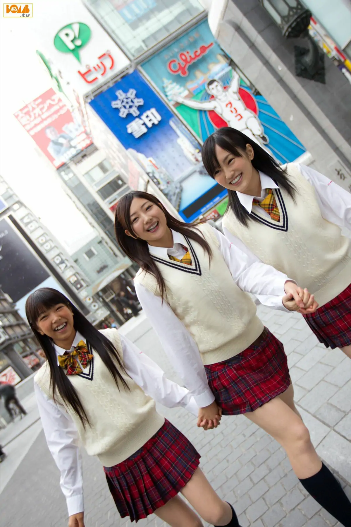 [Bomb.TV] 2011年01月刊 Nmb48 成員