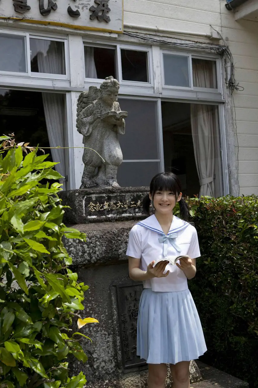 嗣永桃子 Tsugunaga Momoko [Hello! Project Digital Books] Vol.64  