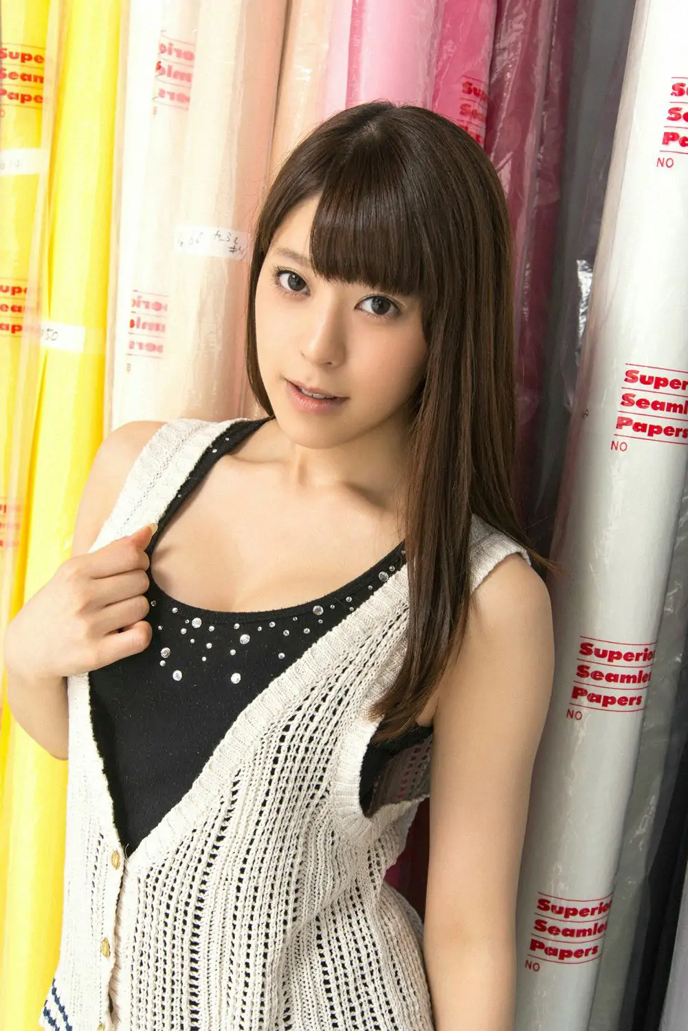 Ai Okura 大藏愛《超美形！新銳女優さん入學！》 [YS Web] Vol.632