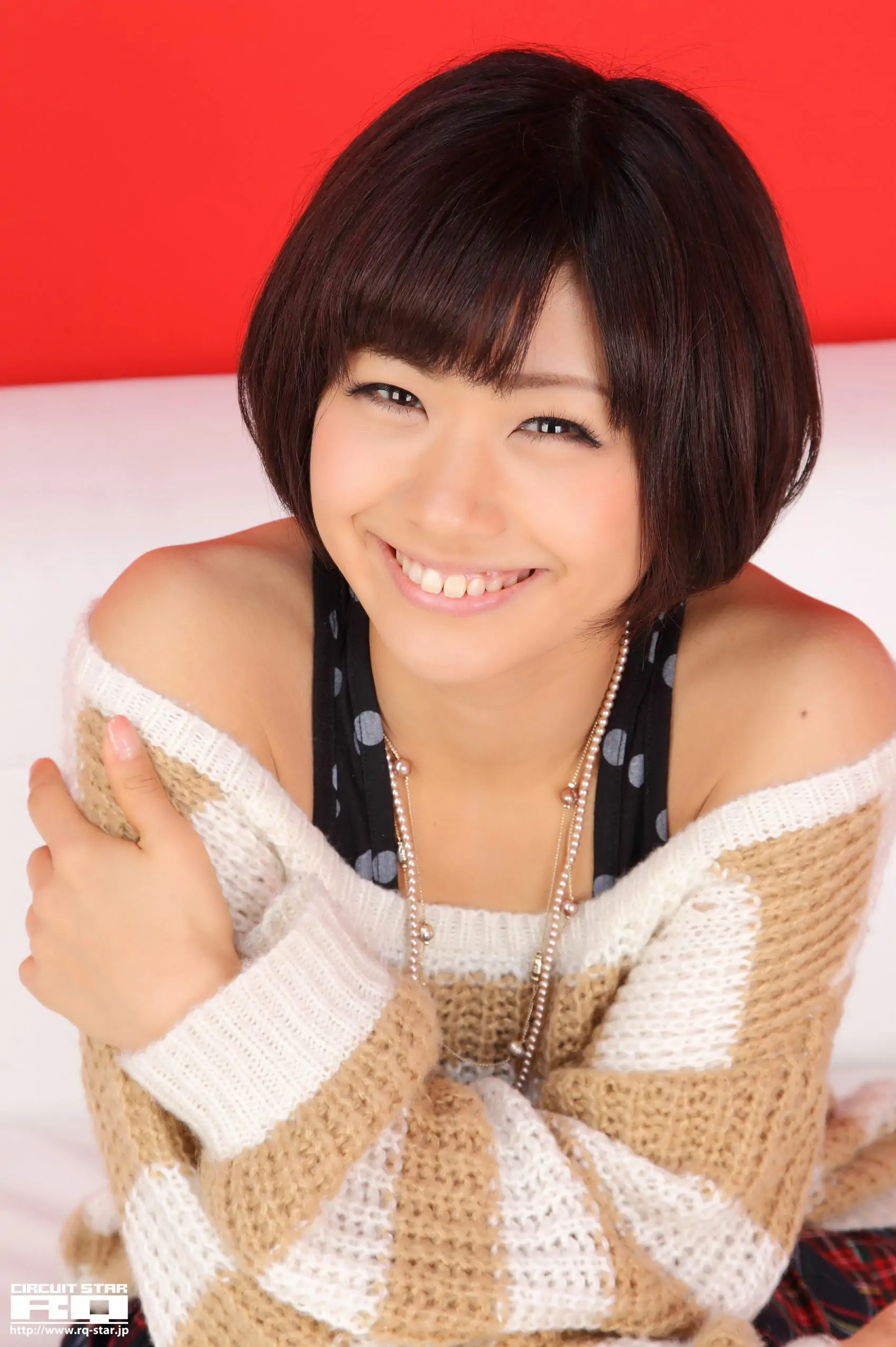 [RQ-STAR] NO.00598 Hitomi Yasueda 安枝瞳 Private Dress 寫真集