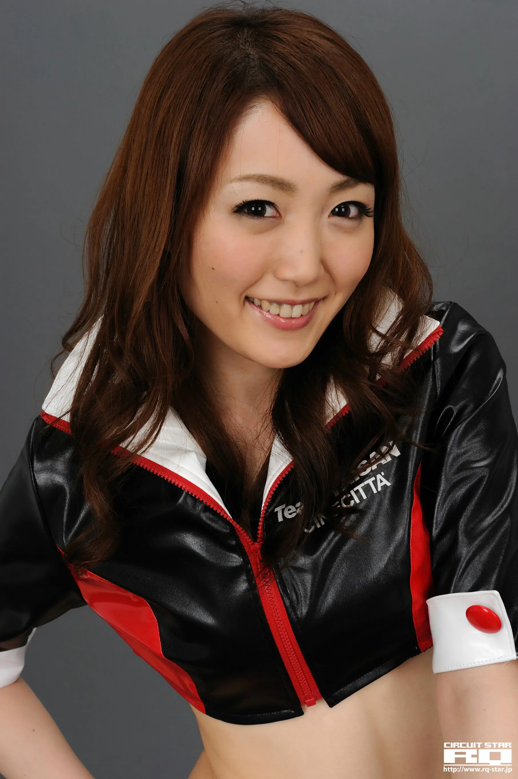 [RQ-STAR] NO.00497 真先由紀奈 Race Queen 賽車女皇系列 寫真集