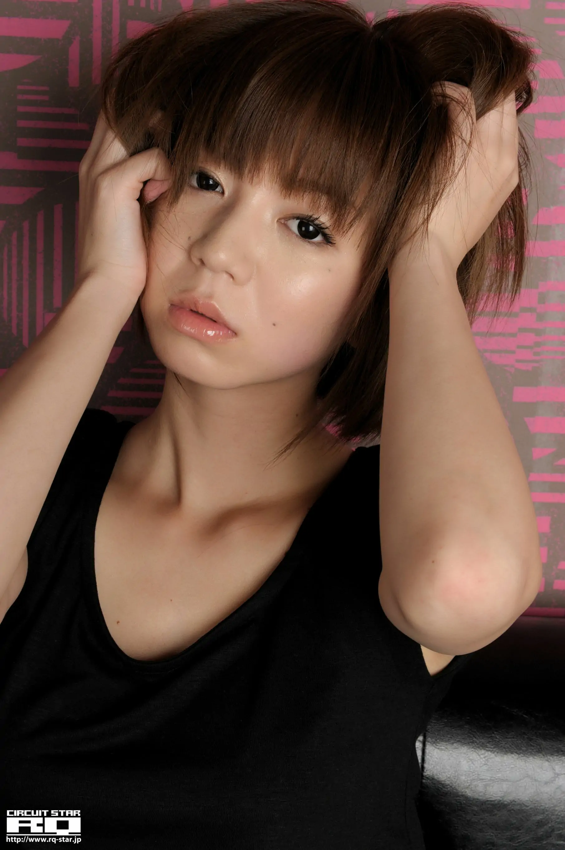 [RQ-STAR] NO.00304 水野ちはる Private Dress 短發黑絲美女寫真集