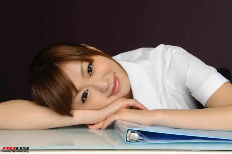 [RQ-STAR] NO.00202 瀬長奈津実 Office Lady 辦公室女郎 寫真集