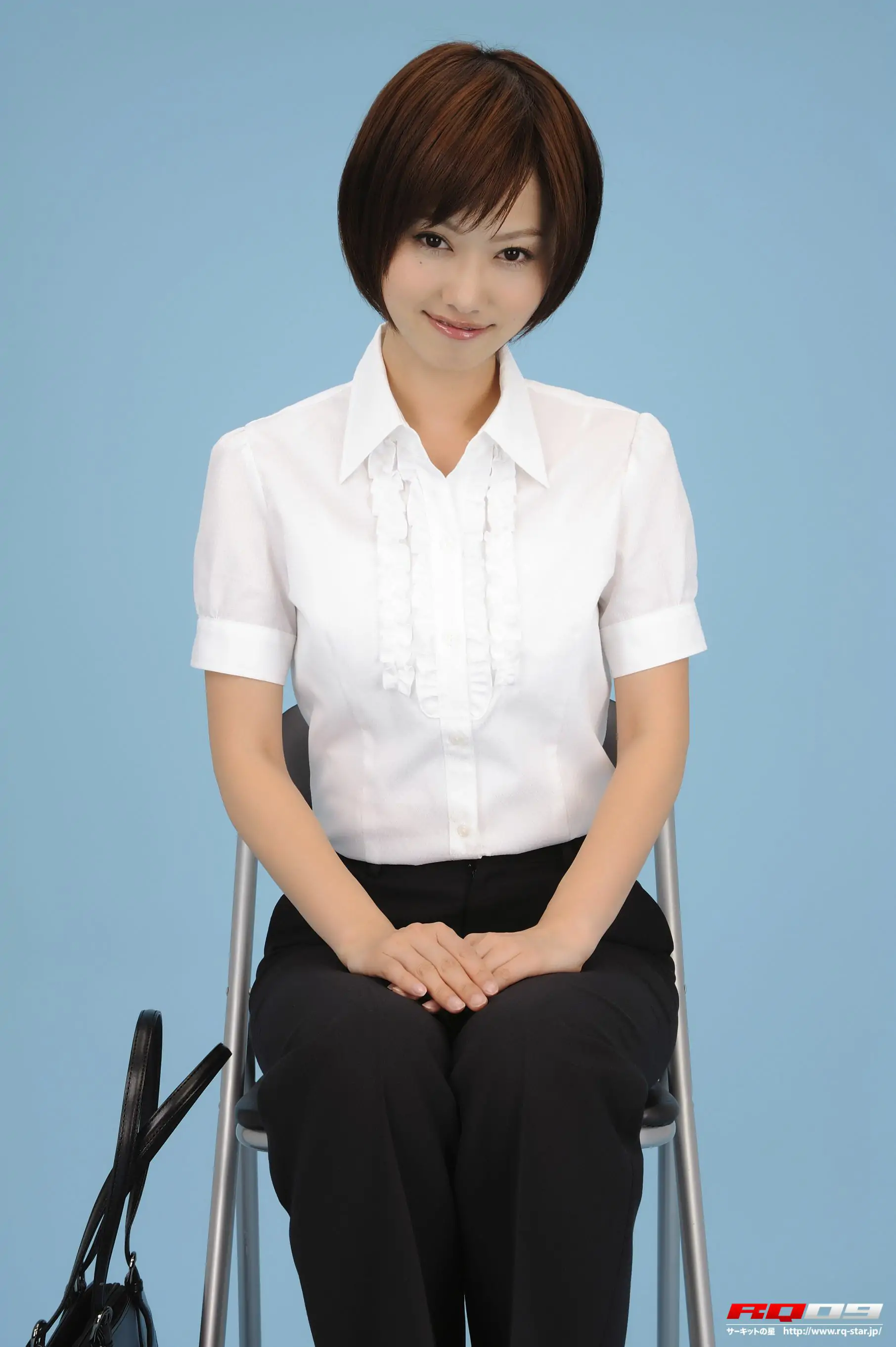 [RQ-STAR] NO.00152 藤村枝美裡 Recruit Style 職業裝寫真集