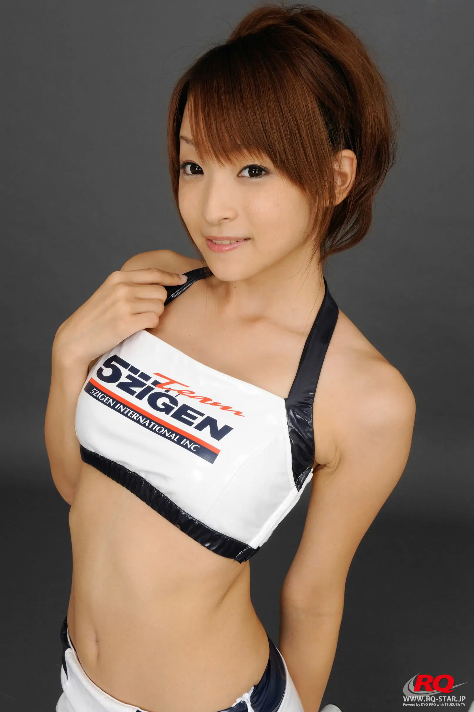 [RQ-STAR] NO.00080 Mio Aoki 青木未央 Race Queen – 2008 5Zigen  寫真集